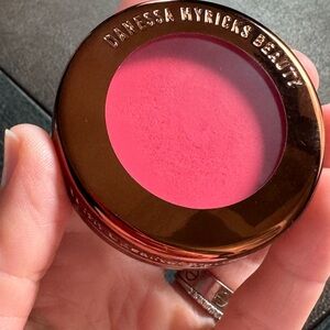 Lip and cheeks color